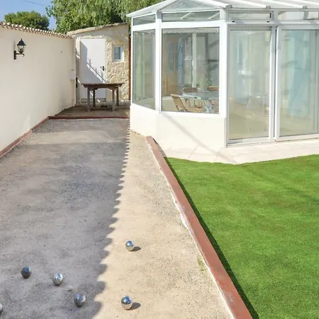 Three-bedroom Holiday In Antibes